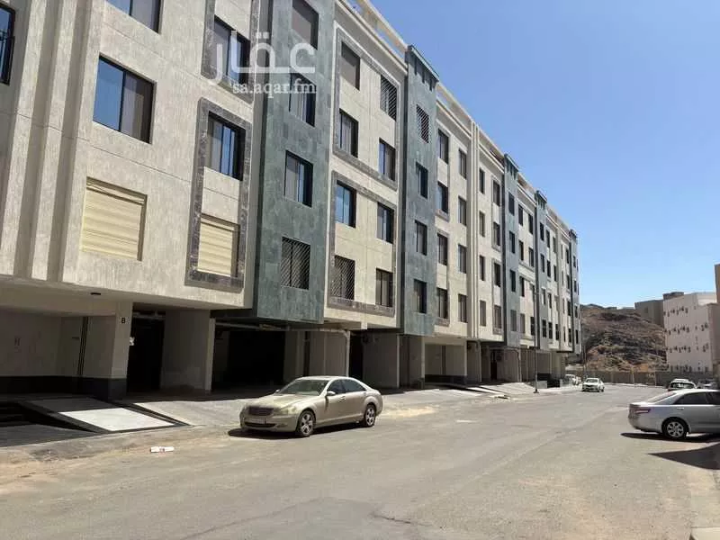 شقة 4 غرف في الهجرة 8