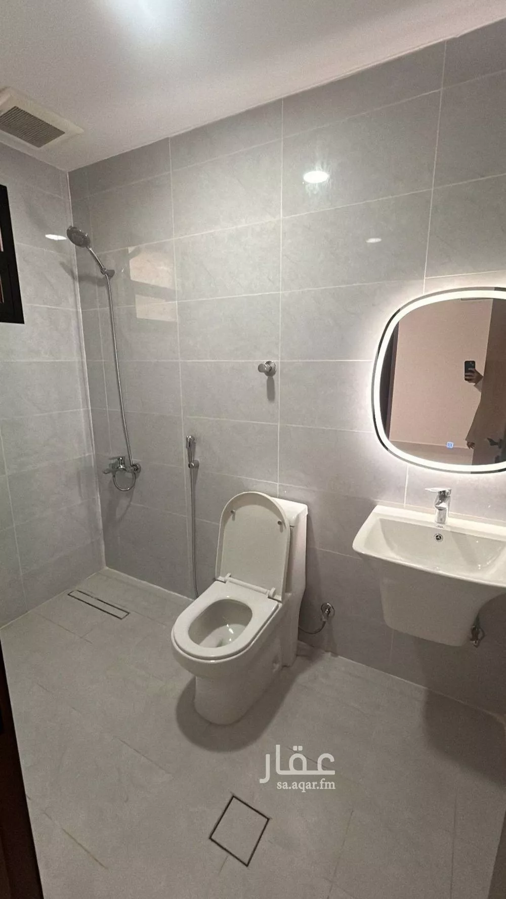 4 bedroom apartment in Al Hamra 14