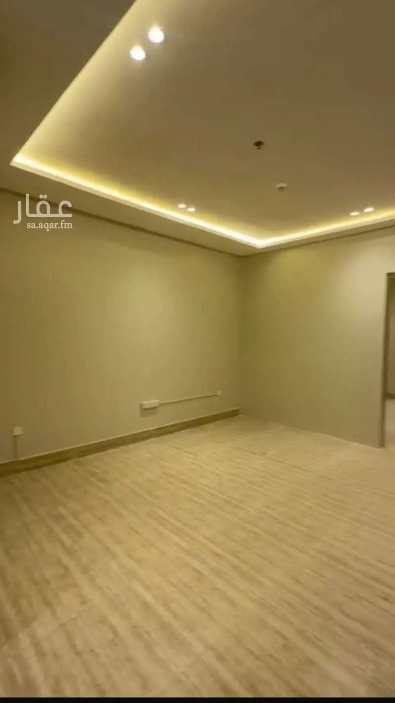 شقة 4 غرف في الحمرا 3