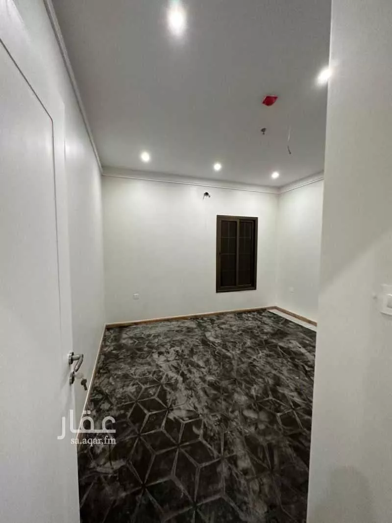 شقة 3 غرف في الحمرا 11