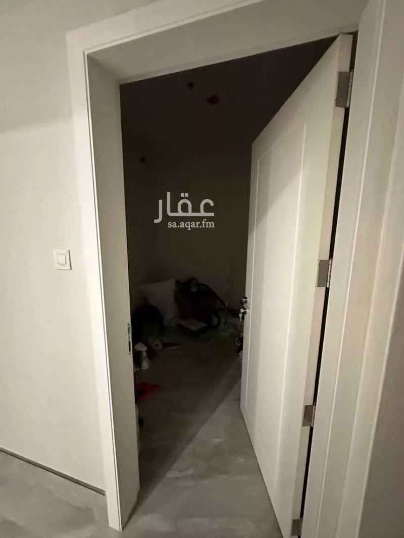 شقة 3 غرف في الحمرا 6