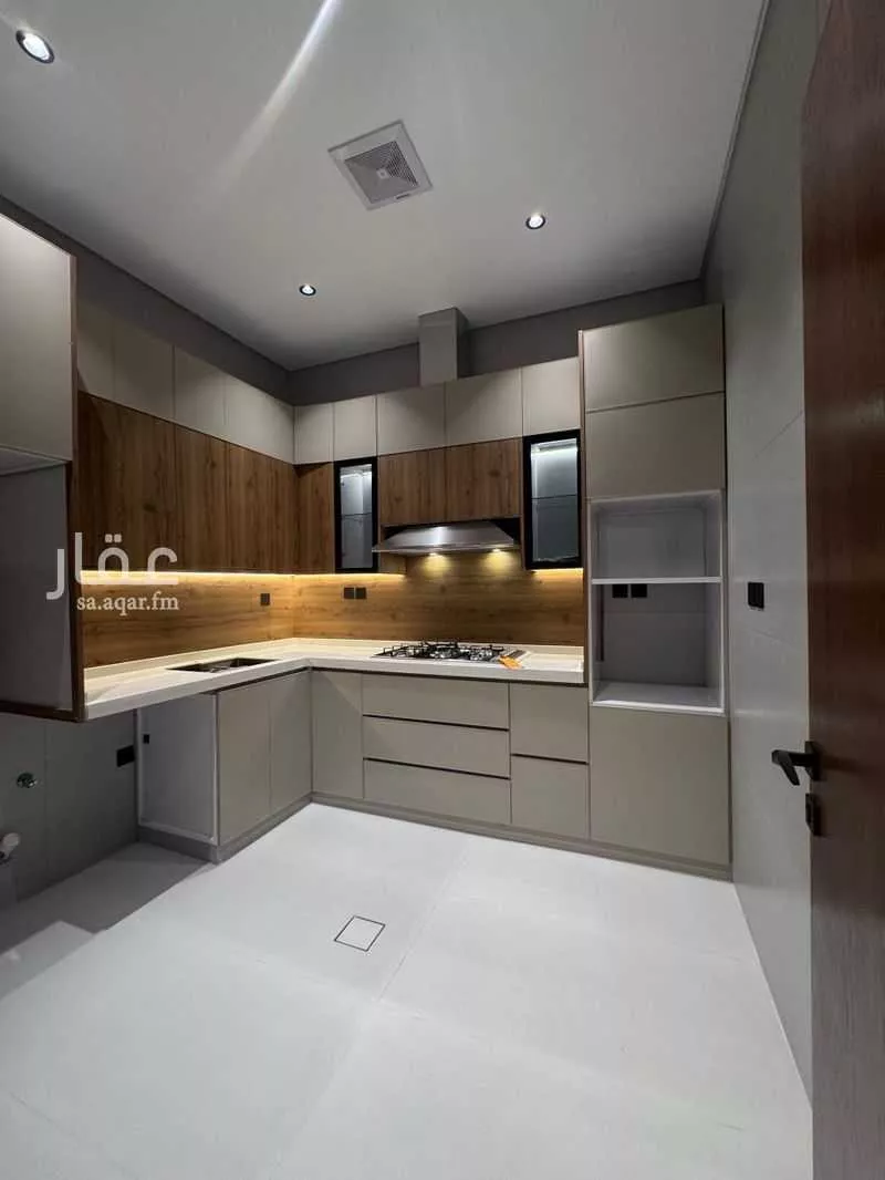 شقة 4 غرف في النهضة 8