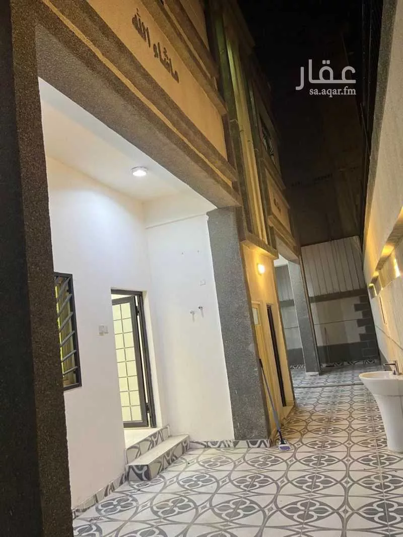 6 bedroom villa in Al Adamah 2
