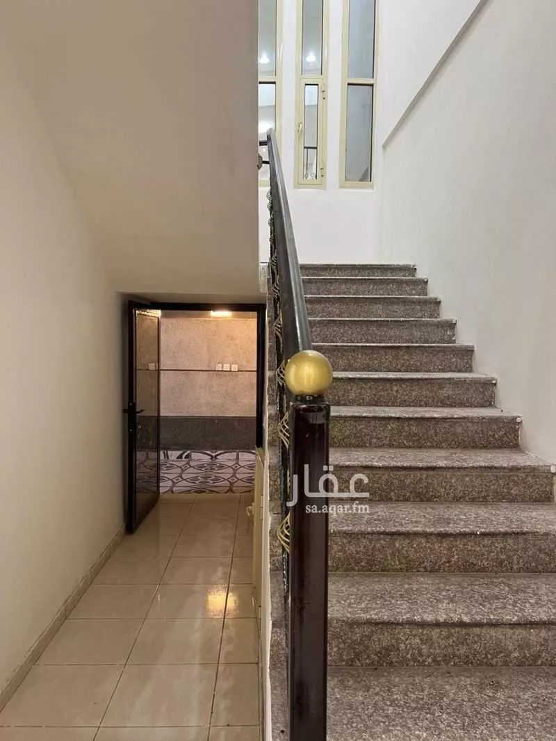 6 bedroom villa in Al Adamah 6