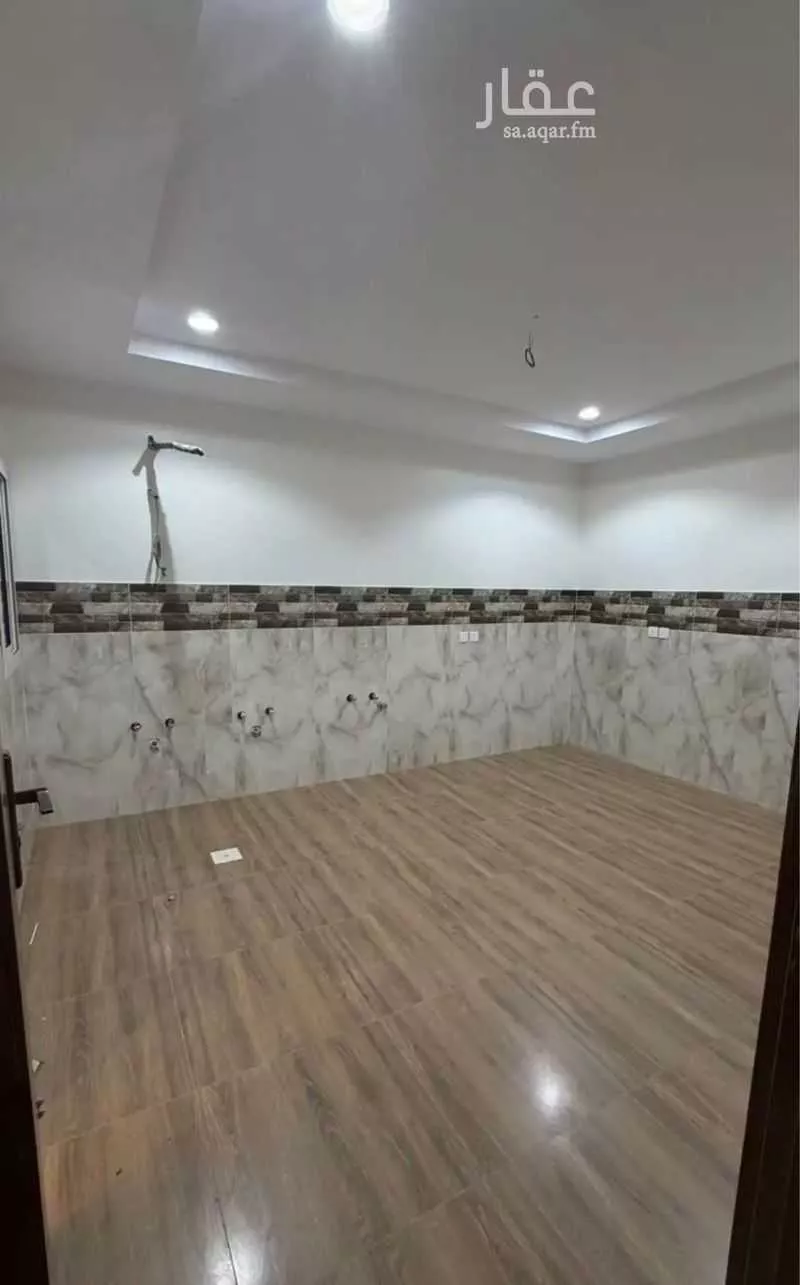 شقة 6 غرف في البحيرات 16