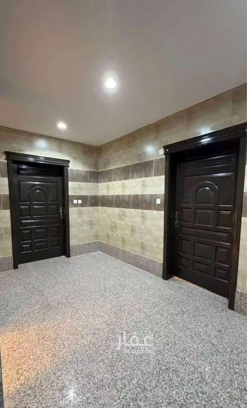 شقة 6 غرف في البحيرات 3