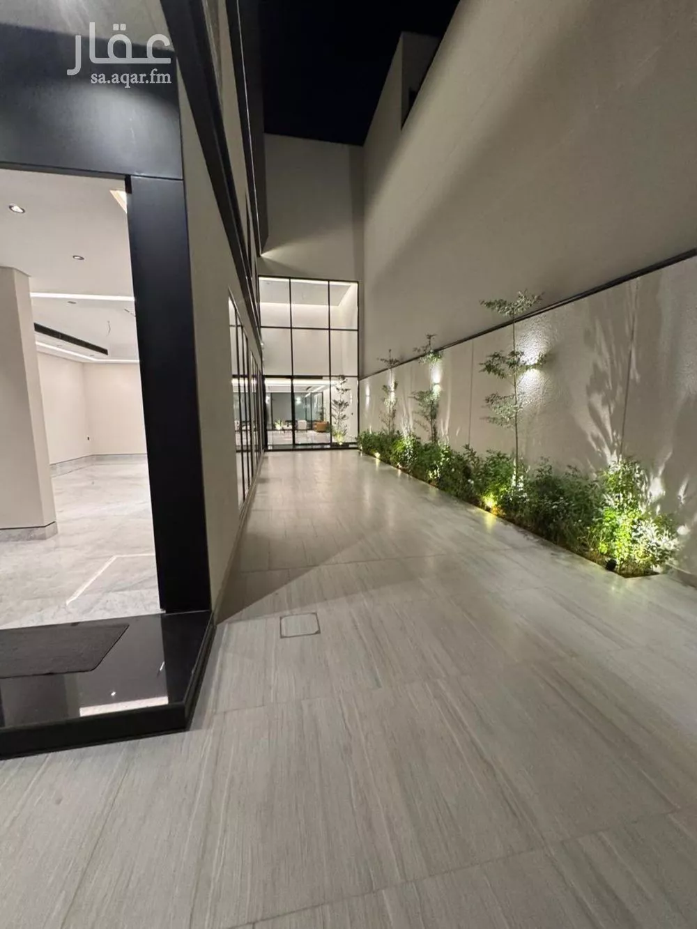 فيلا 5 غرف في الملقا 6