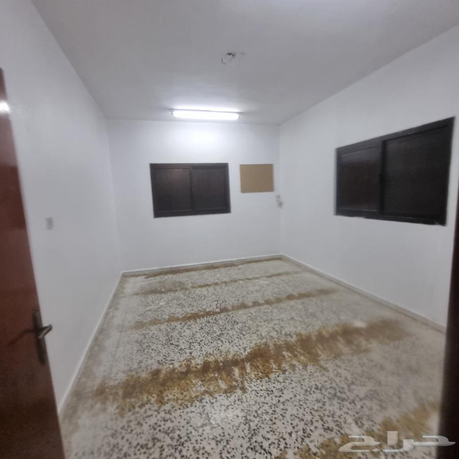 5 bedroom apartment in Uhud 4