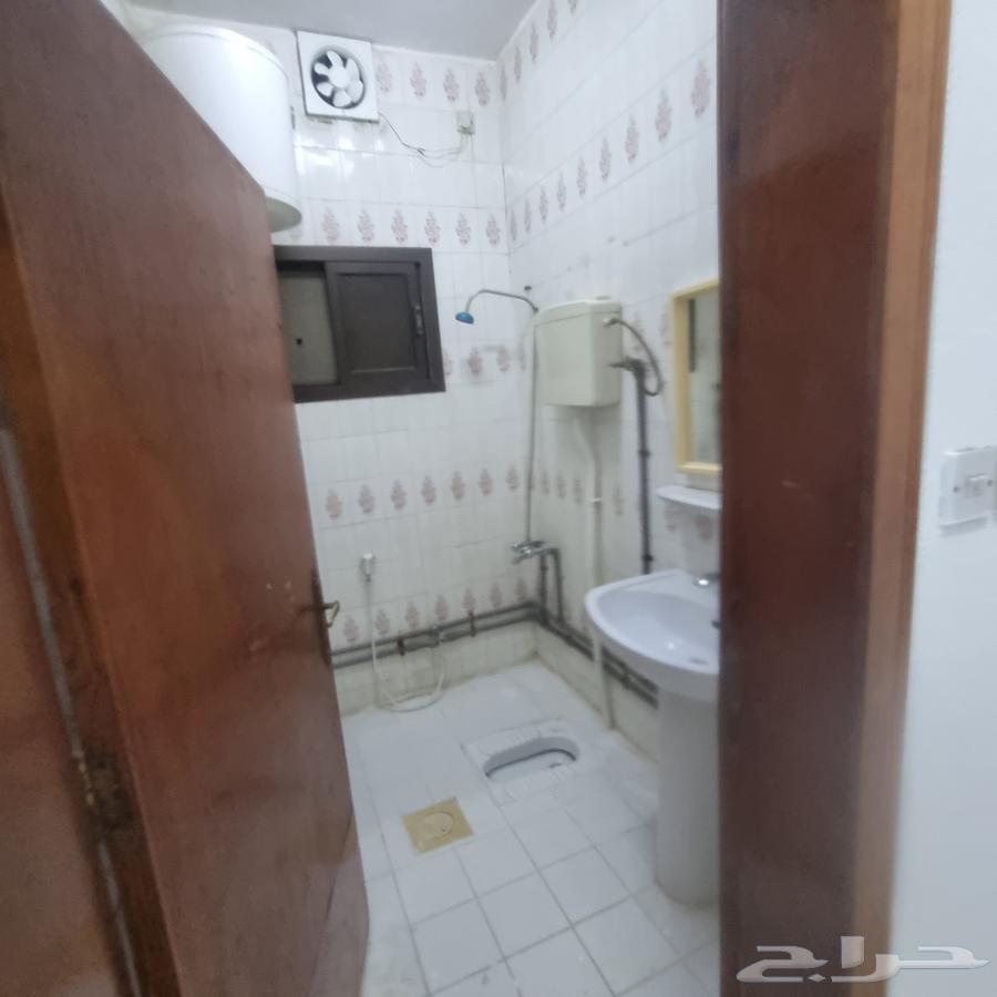 5 bedroom apartment in Uhud 9