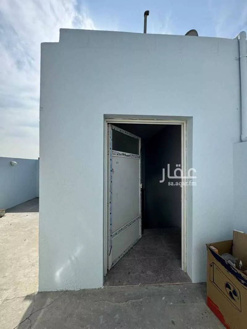 500 sqm building in Al Badiyah 3