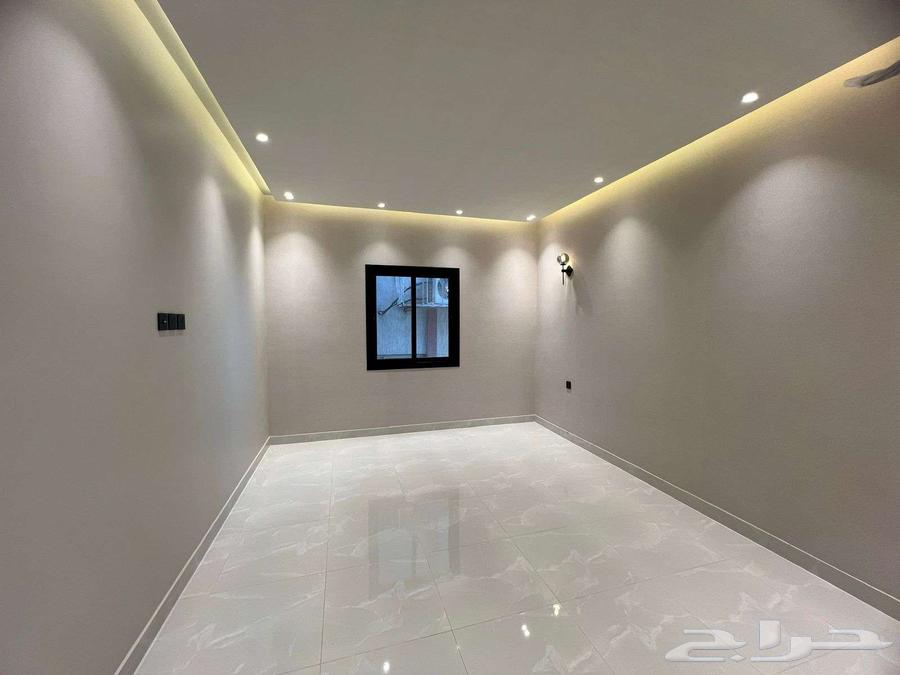 شقة 5 غرف في ولي العهد 12