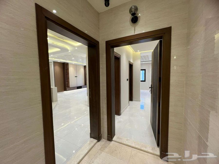 شقة 5 غرف في ولي العهد 15