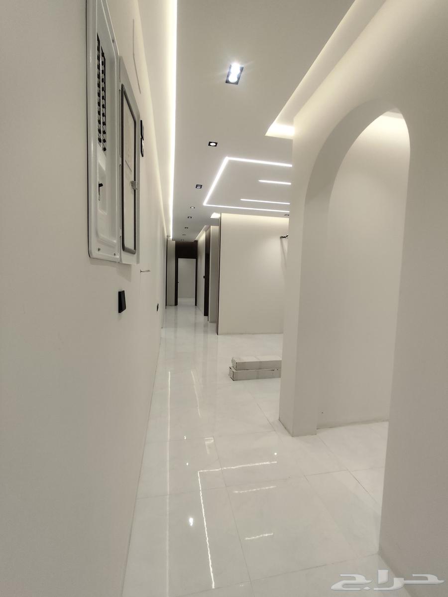 شقة 6 غرف في الشرائع 18