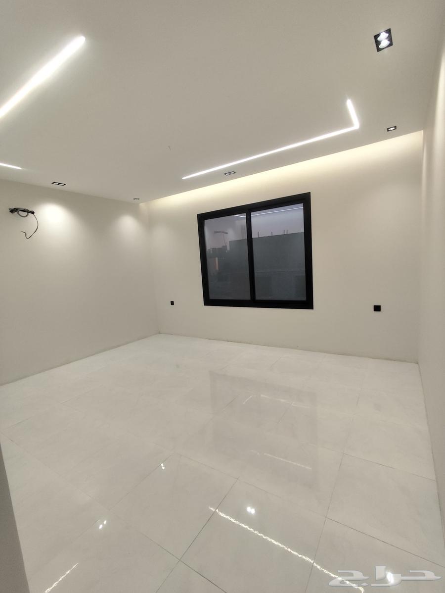 شقة 6 غرف في الشرائع 10