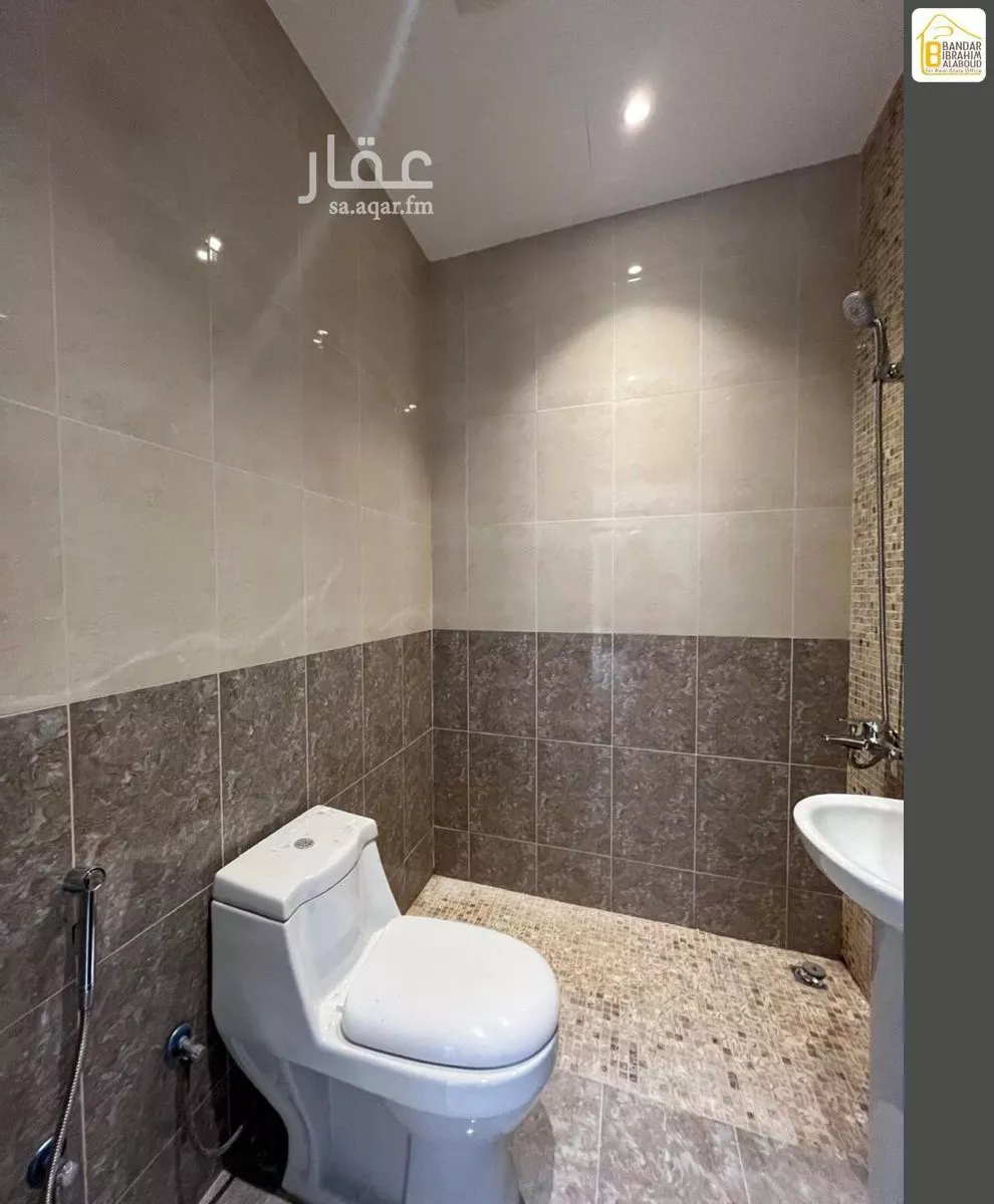 دور 4 غرف في النرجس 16
