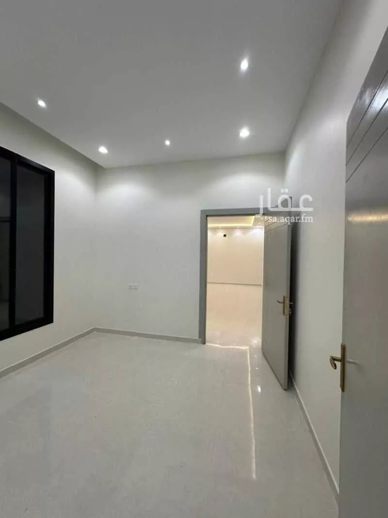 5 bedroom villa in Ash Sharq 3