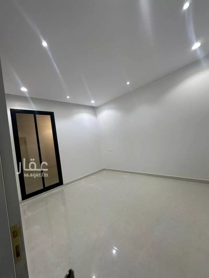 5 bedroom villa in Ash Sharq 7