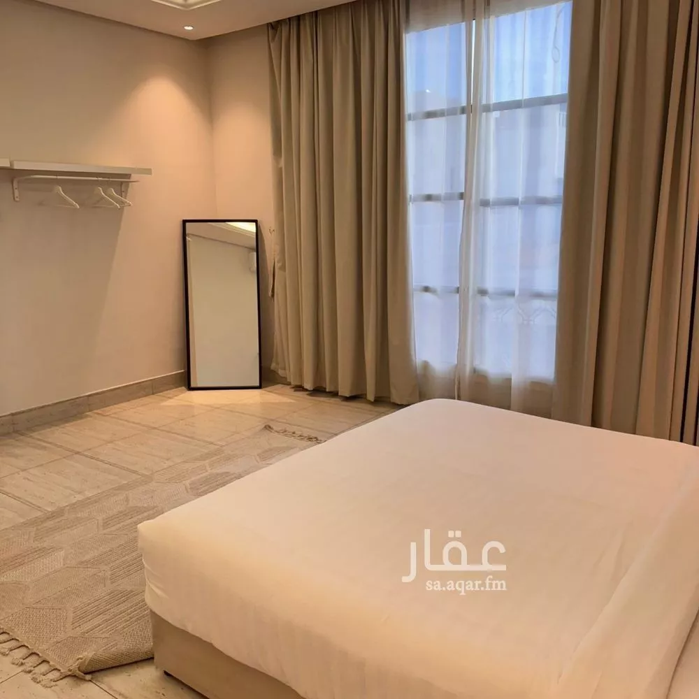 3 bedroom apartment in Al Malqa 14