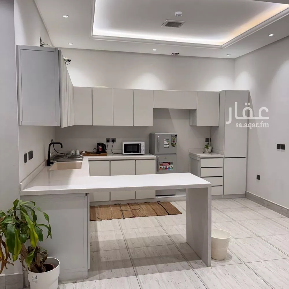 3 bedroom apartment in Al Malqa 7
