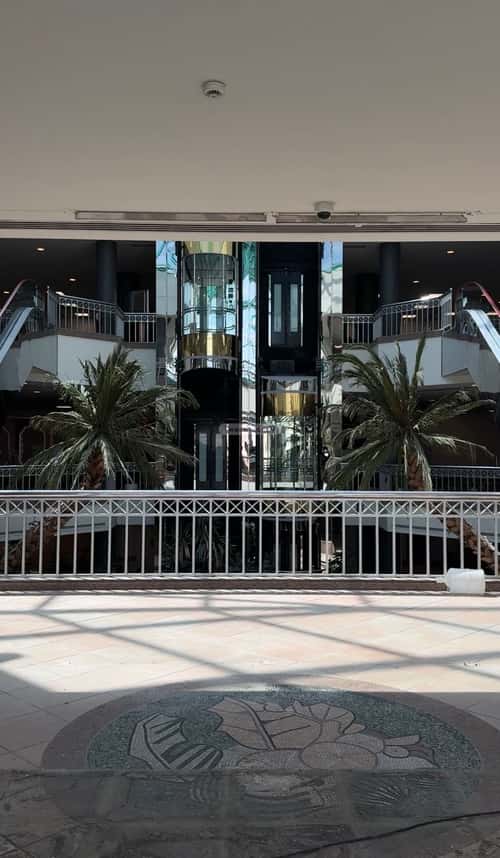 مكتب 10829 م² في الروضة 7