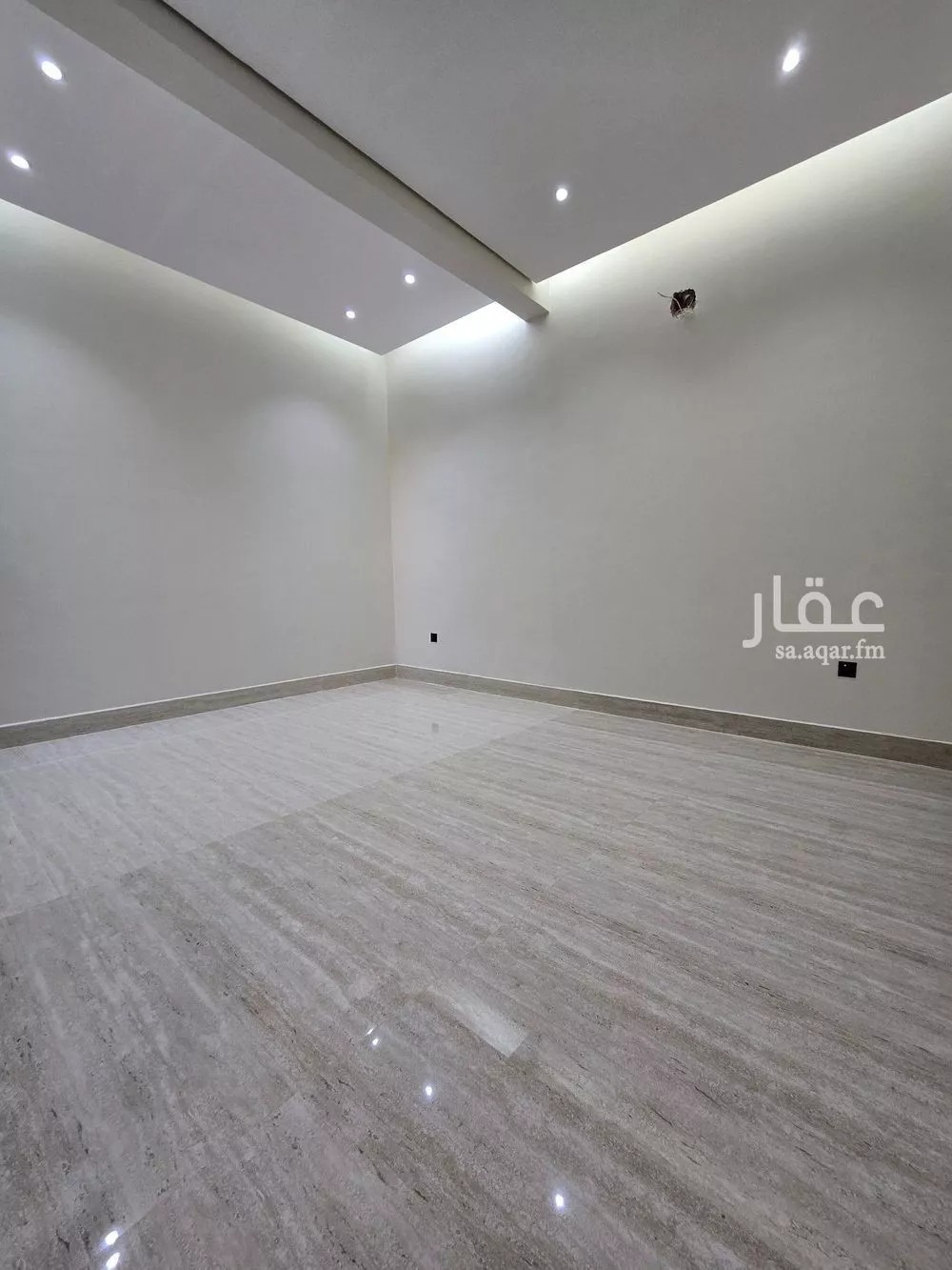3 bedroom floor in Al Rimal 2