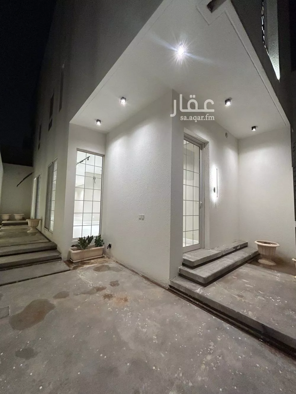 4 bedroom floor in Al Khaleej 2