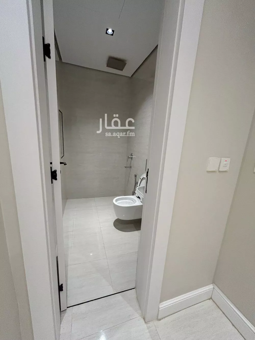 4 bedroom floor in Al Khaleej 7