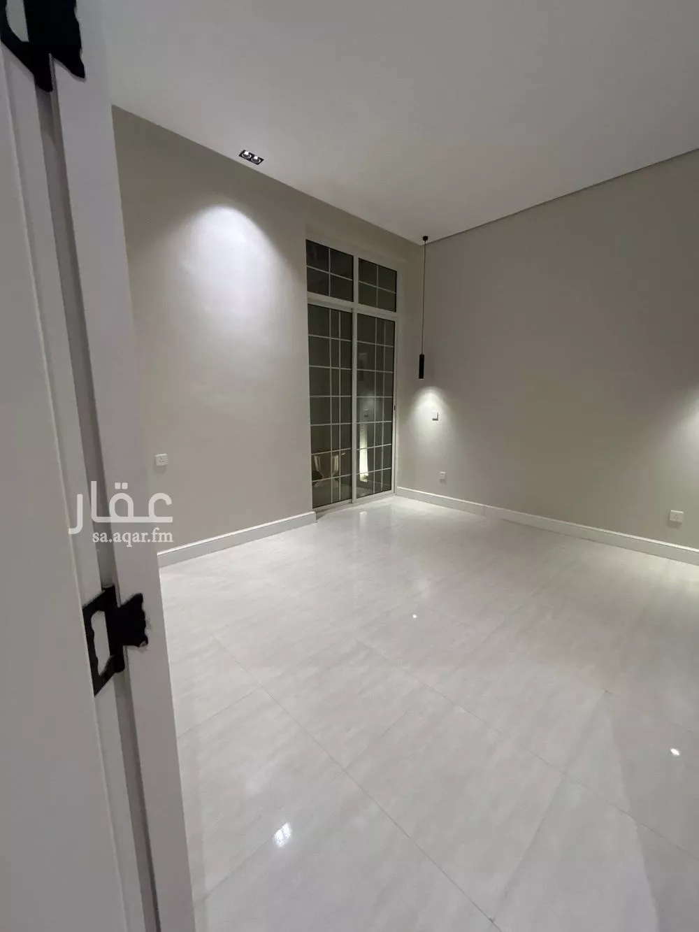 4 bedroom floor in Al Khaleej 9