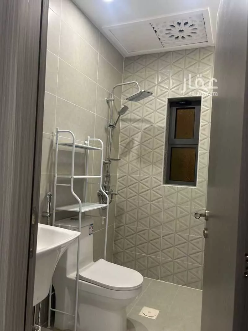 4 bedroom apartment in Al Buhayrat 8