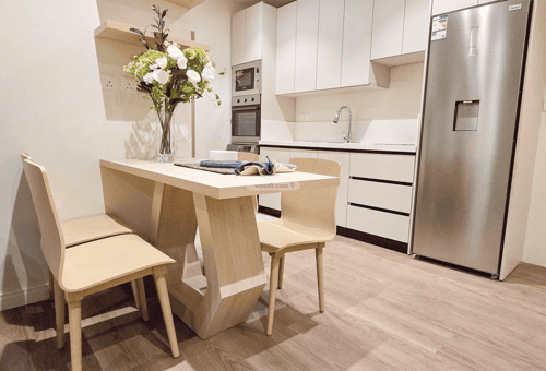 شقة 1 غرف في الملقا 5