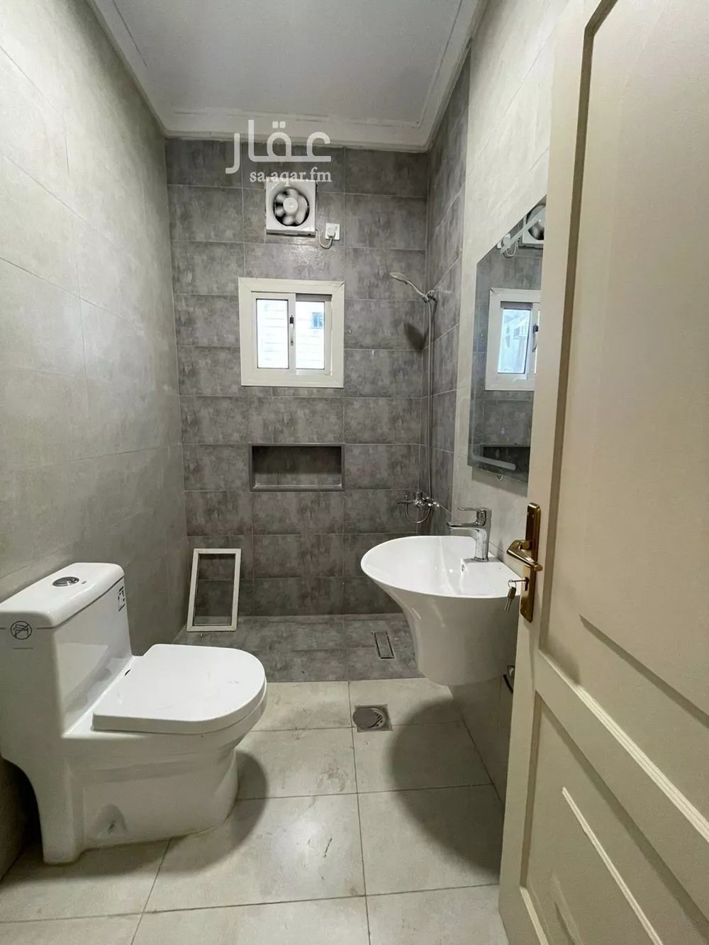 شقة 2 غرف في الفيصلية 8