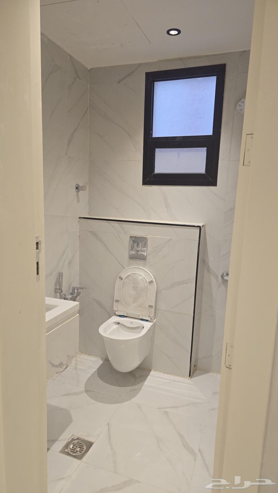 شقة 3 غرف في الرمال 2