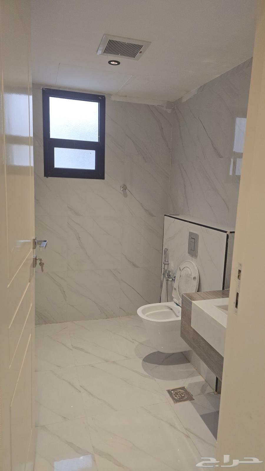 شقة 3 غرف في الرمال 6