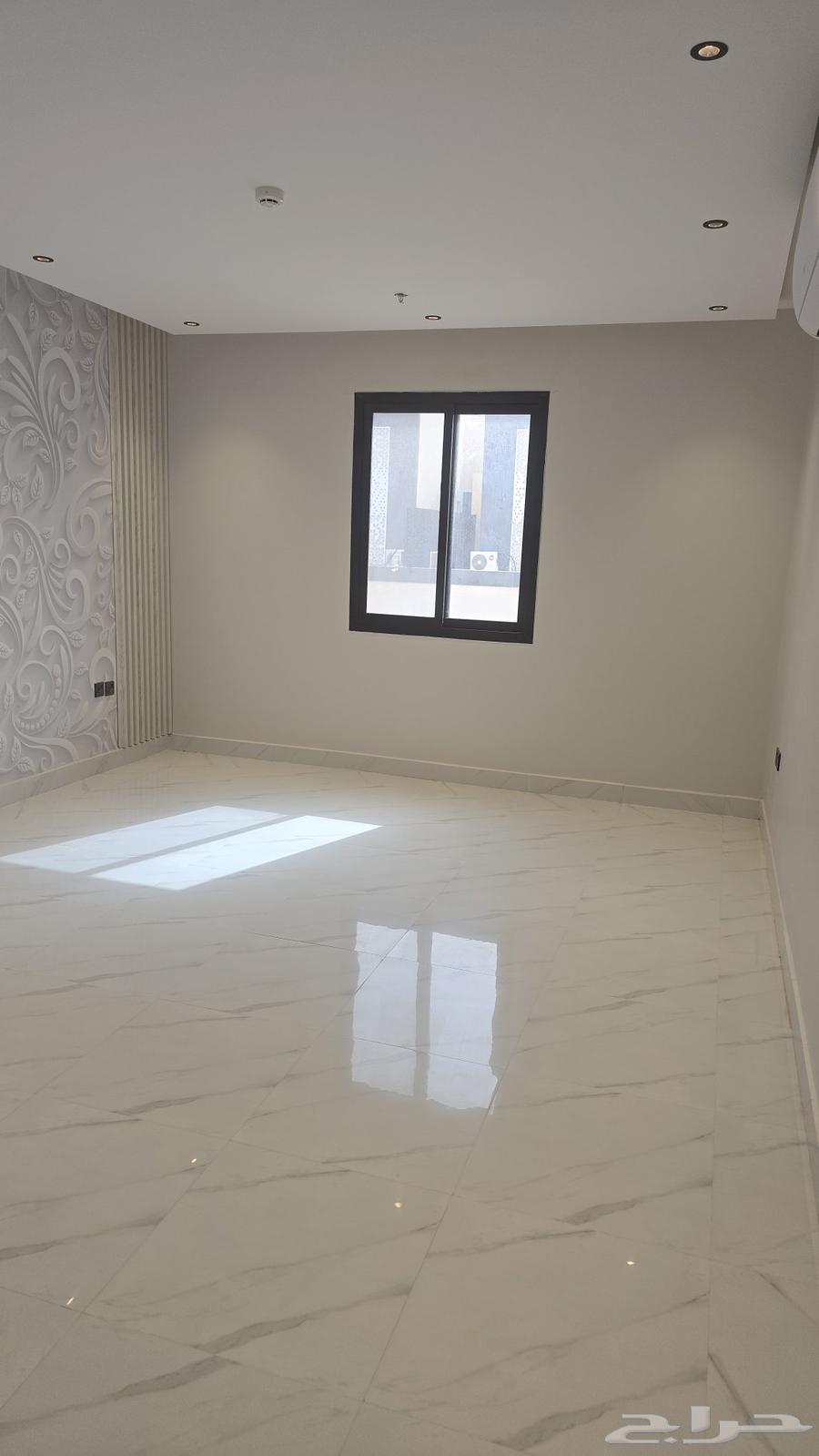 شقة 3 غرف في الرمال 7