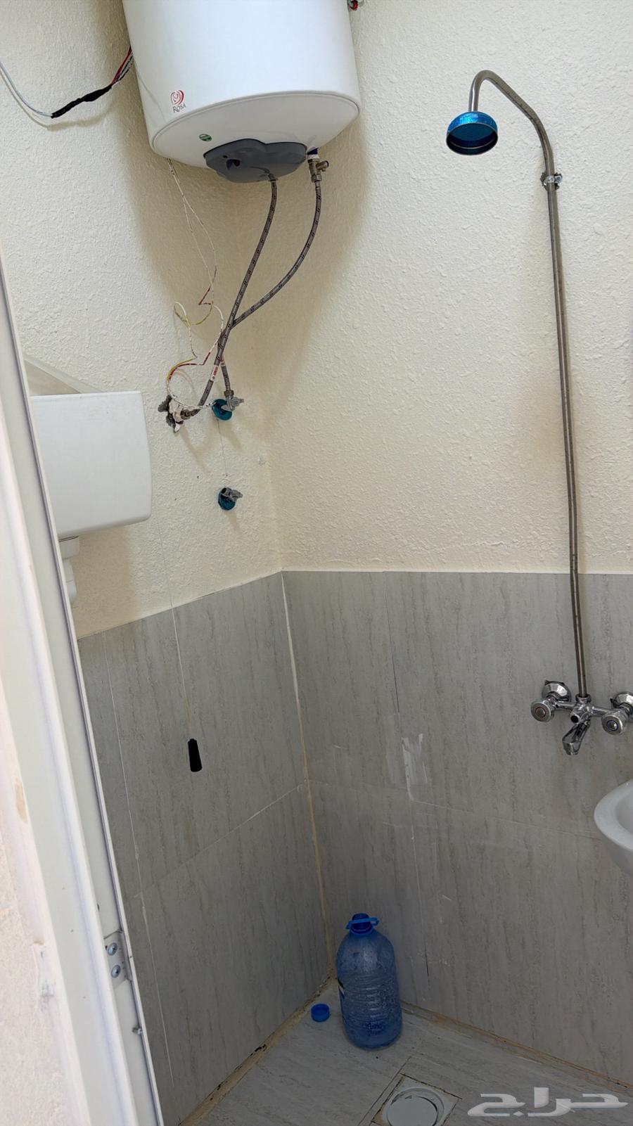 400 bedroom apartment in Al Rimal 6