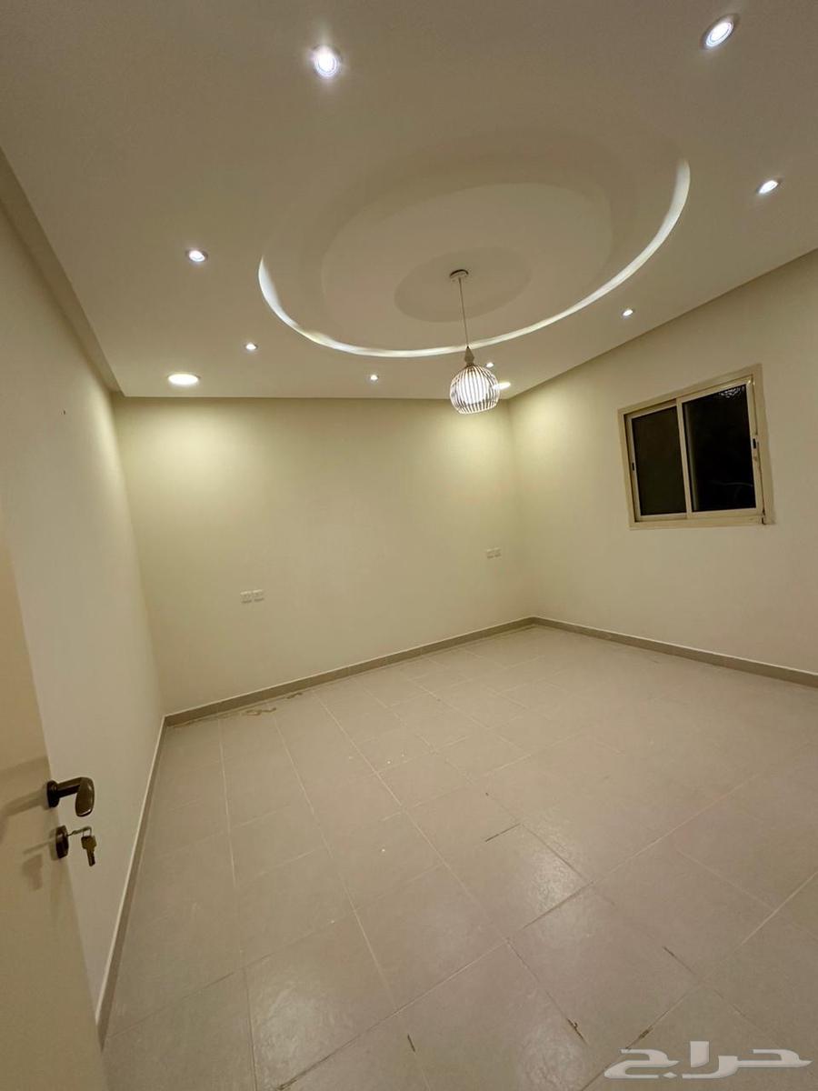 فيلا 3 غرف في العوالي 2