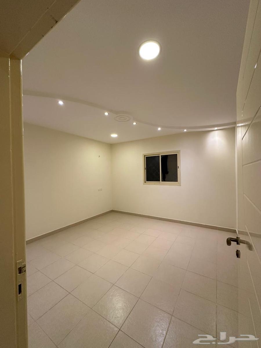 فيلا 3 غرف في العوالي 3