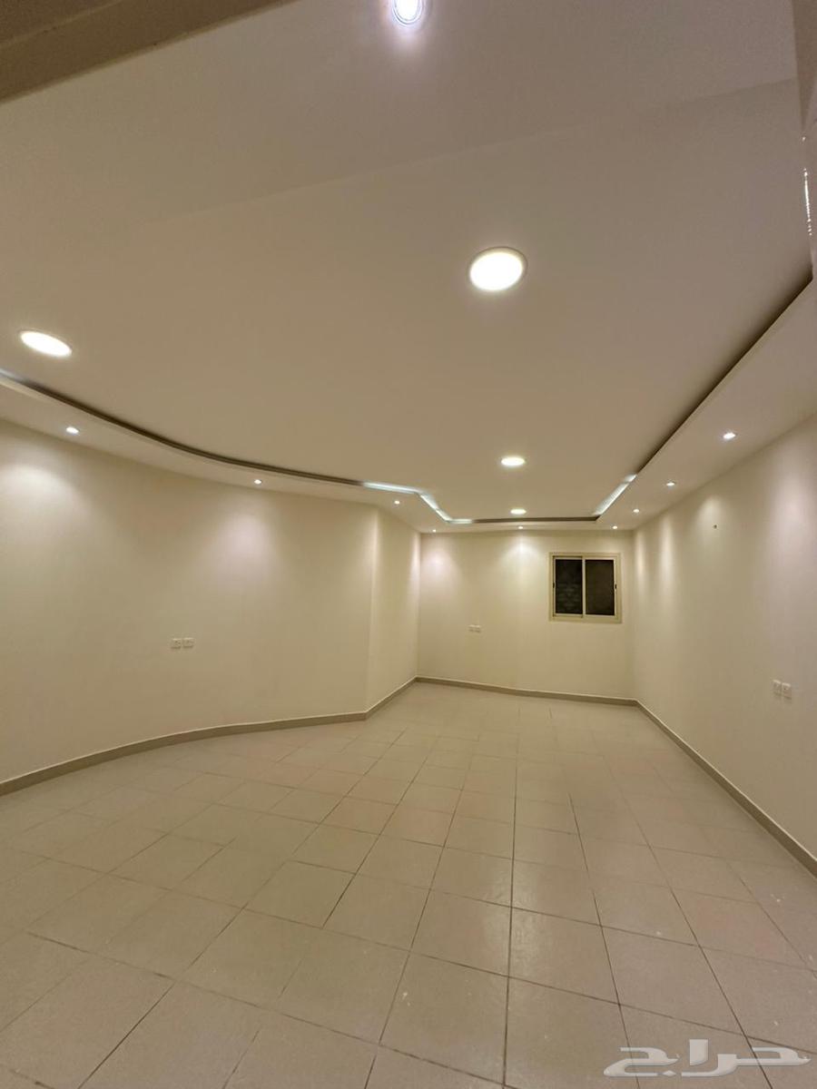 فيلا 3 غرف في العوالي 4