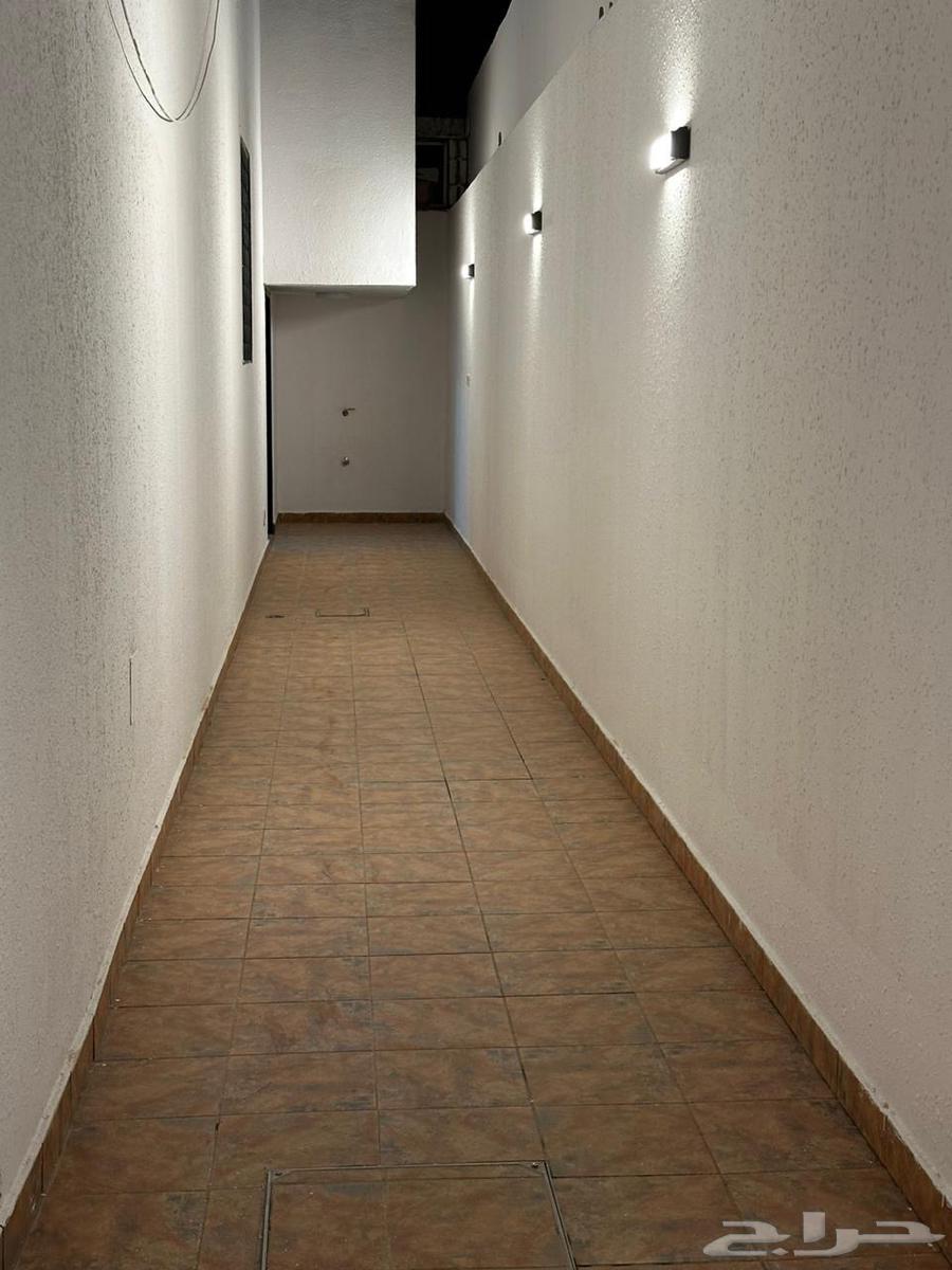 فيلا 3 غرف في العوالي 9