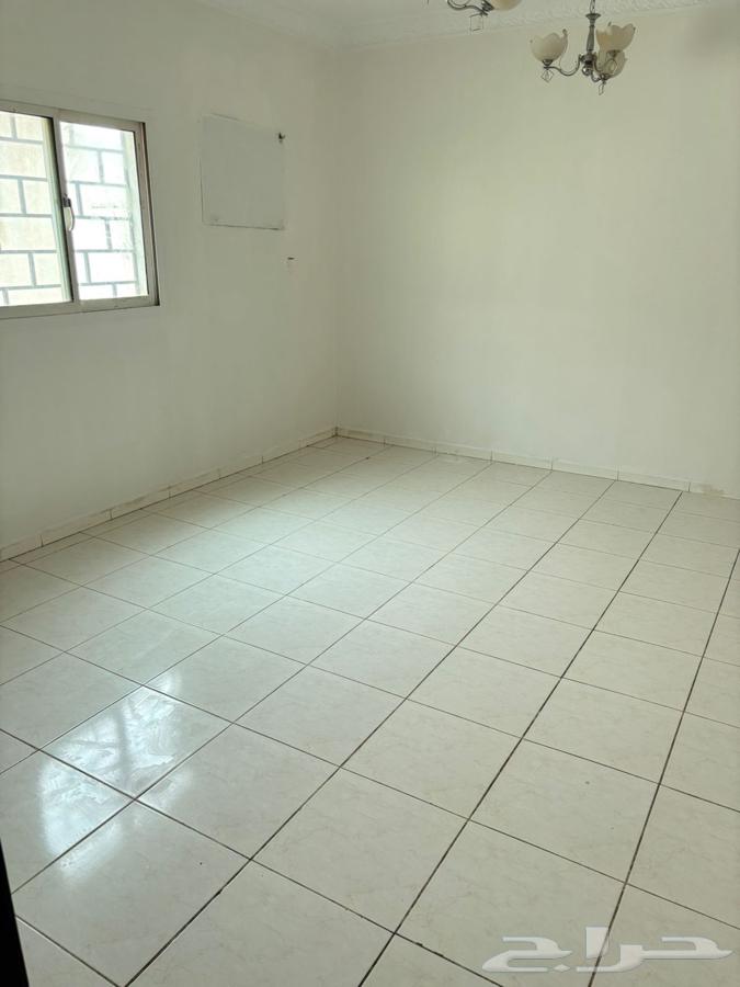 3 bedroom apartment in Al Rimal 4