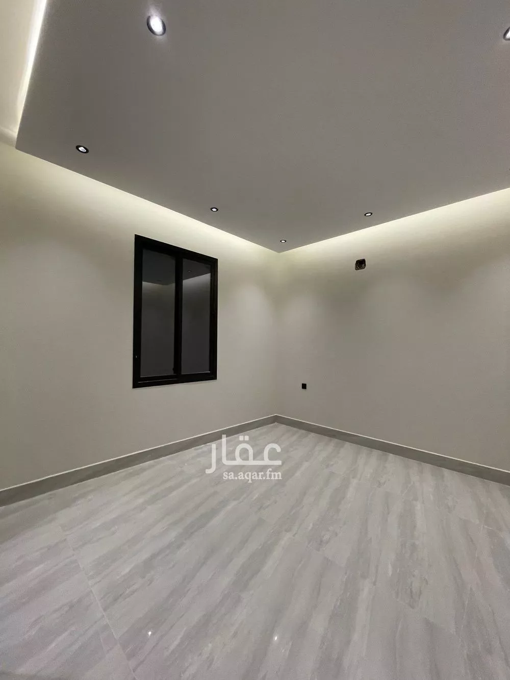 فيلا 7 غرف في النظيم 8