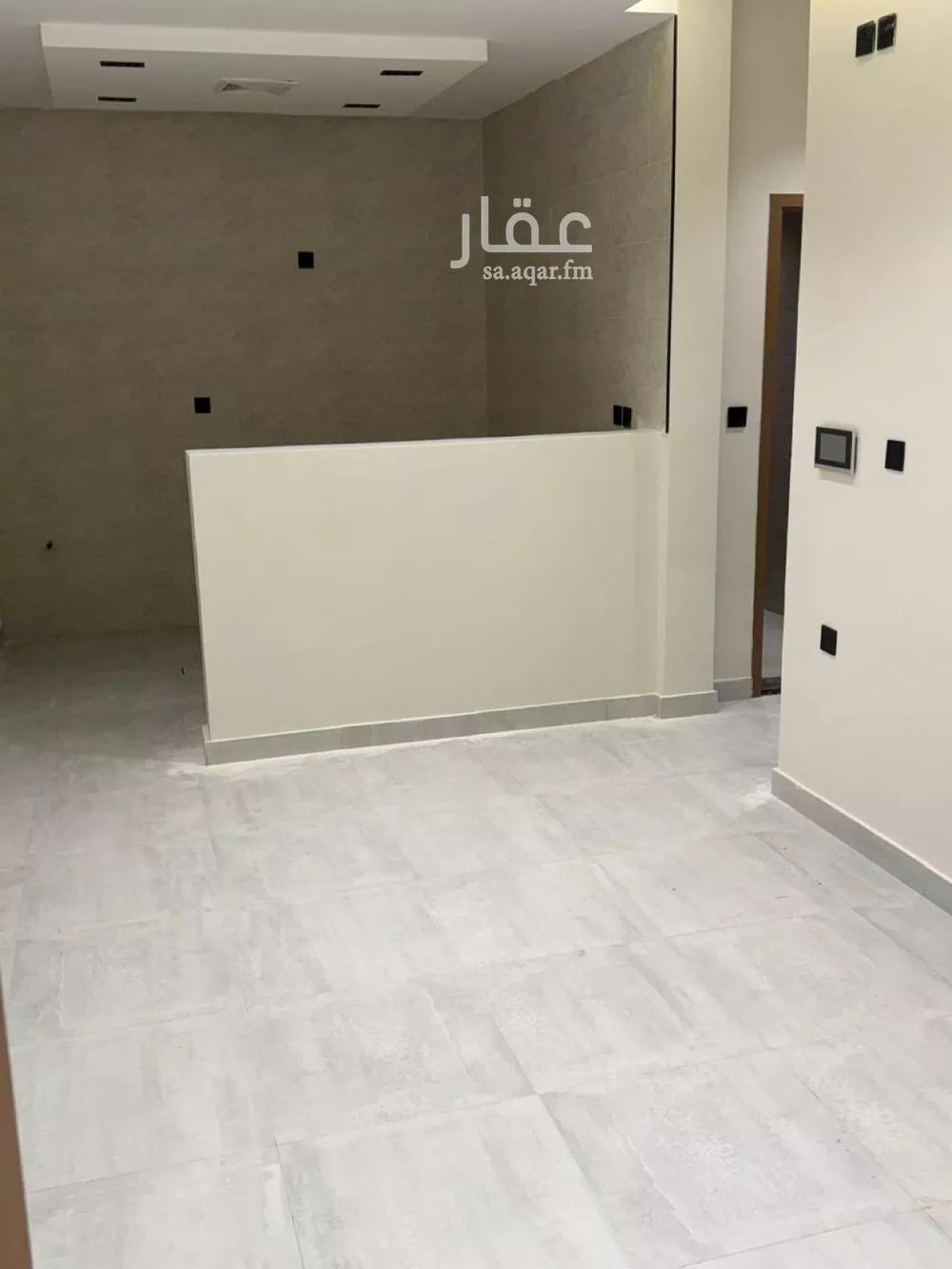 شقة 2 غرف في النزهة 4