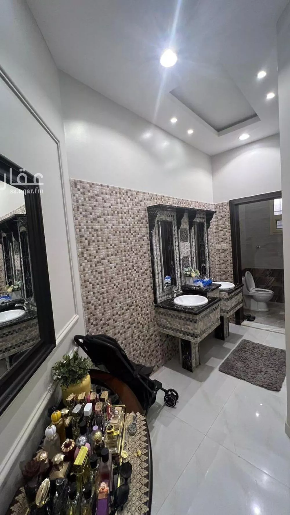 فيلا 10 غرف في العارض 4