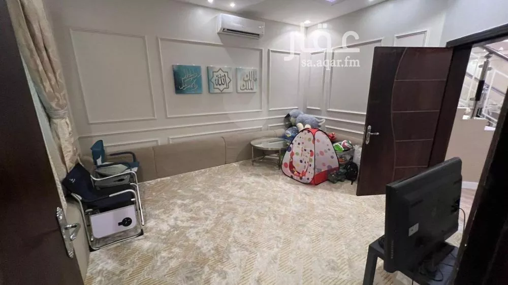 فيلا 10 غرف في العارض 5