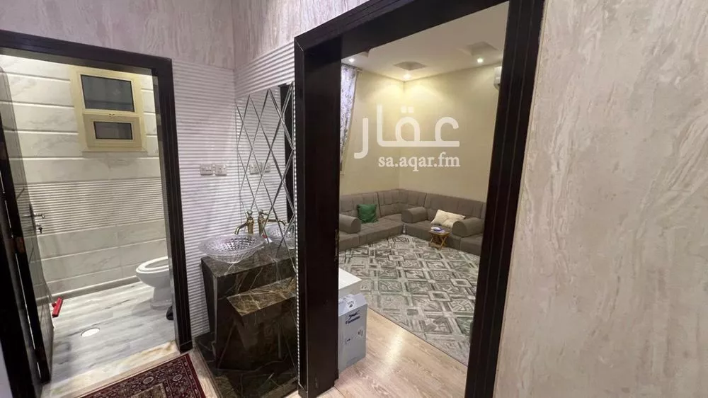 فيلا 10 غرف في العارض 10