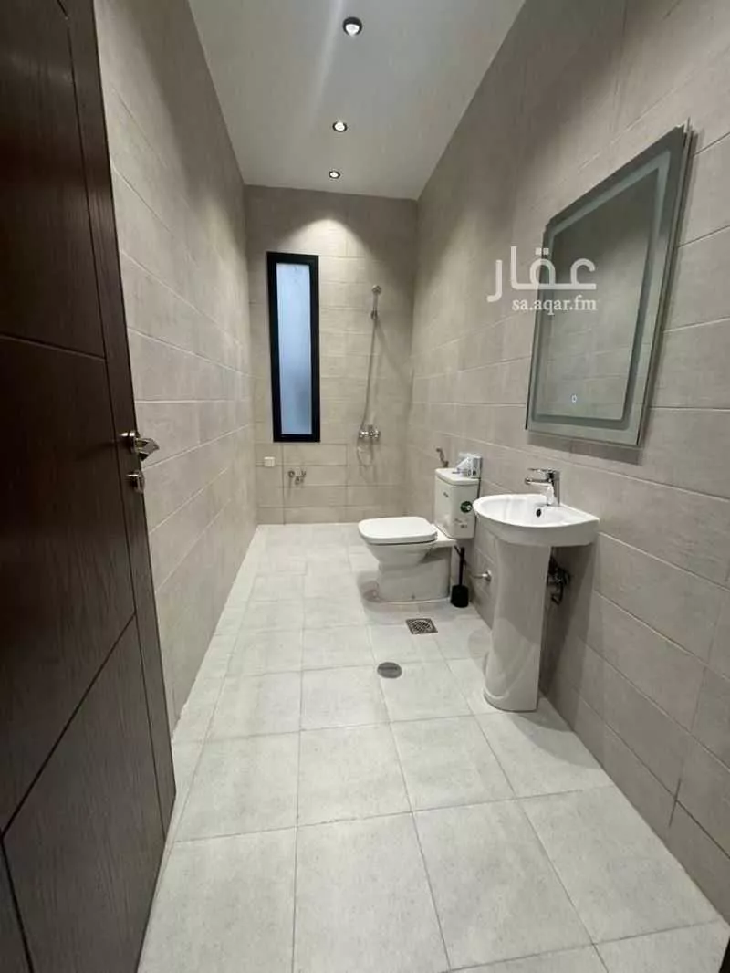 شقة 4 غرف في الروضة 17