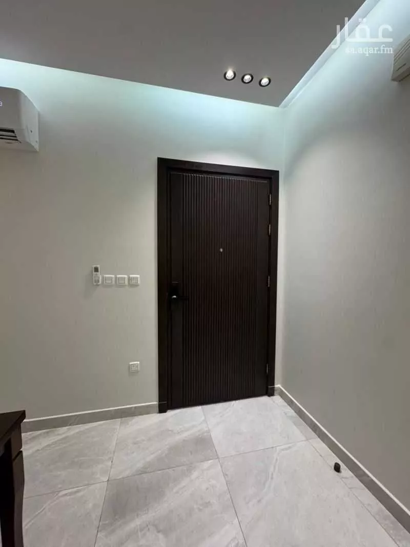 شقة 4 غرف في الروضة 4