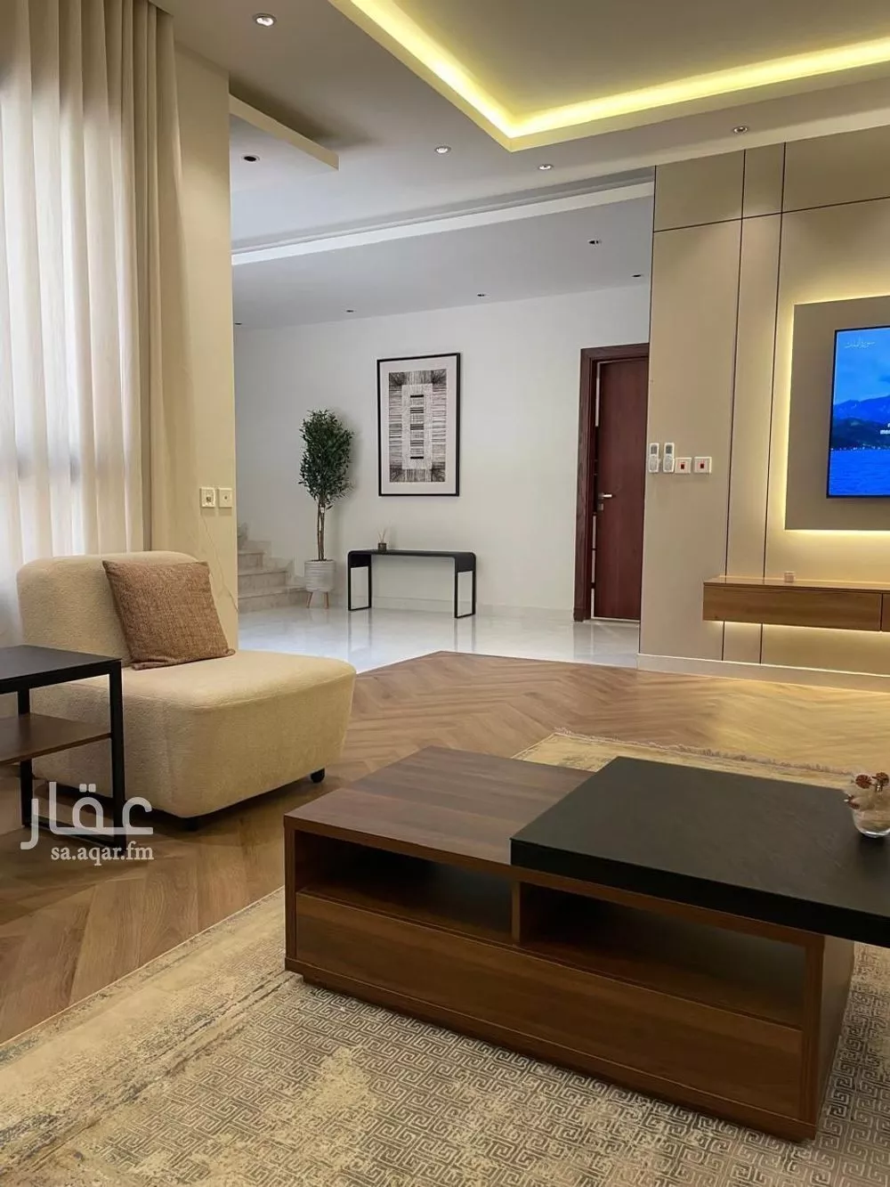 فيلا 5 غرف في الجنادرية 9