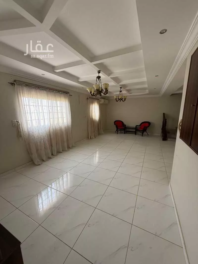 فيلا 5 غرف في السلامة 12