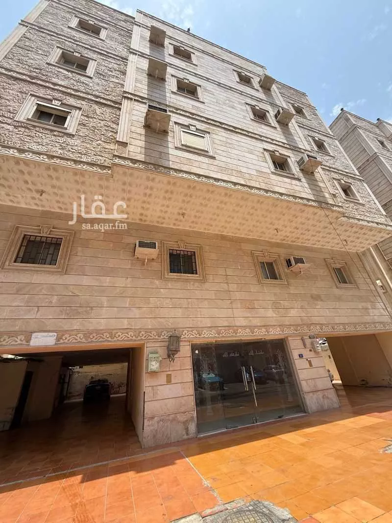 فيلا 5 غرف في السلامة 8